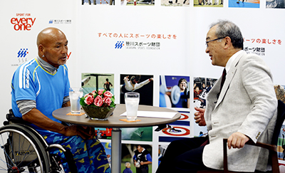   星義輝氏 インタビュー風景