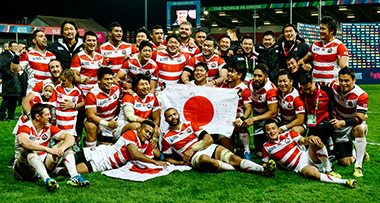 2015年ワールドカップのアメリカ戦で勝利し喜ぶ日本代表