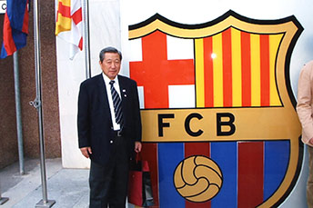 トップリーグ機構の視察で訪れたFCバルセロナにて（2007年）