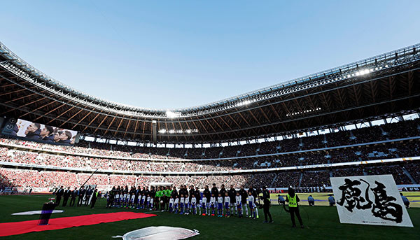 新装なった新国立競技場での初のスポーイベントとなったサッカー天皇杯決勝（2020年）