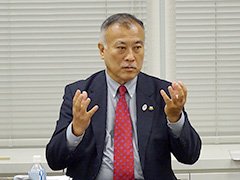 井沢 敬 氏