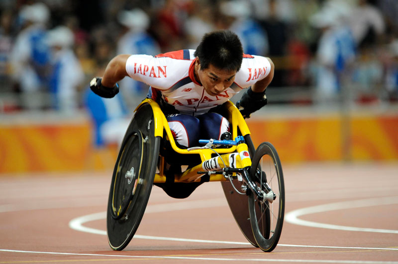 2008年北京大会の陸上男子400mT52で金メダルに輝いた伊藤智也。800mでも金メダルを獲得した。2012年ロンドン大会400mでは銀メダル