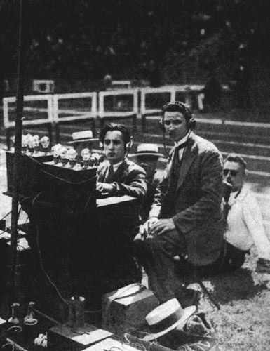 1924年パリ大会のマラソン、スタジアム内の機器と技術者