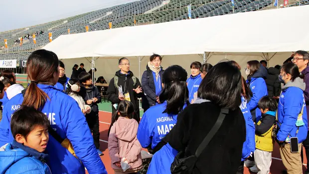香川丸亀国際ハーフマラソン 親子ボランティア