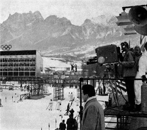 1956年コルチナ・ダンペッツオ冬季大会におけるテレビ放送カメラ