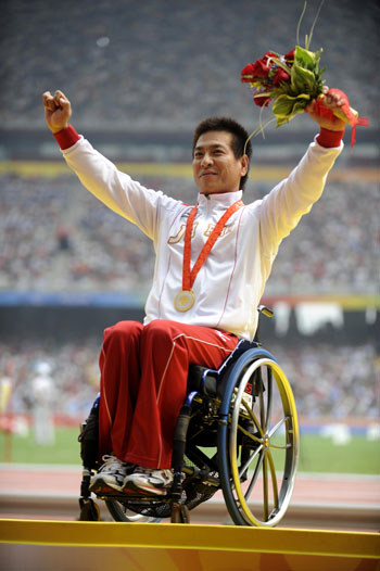 2008年　北京パラリンピック400ｍ Ｔ52で金メダルを獲得