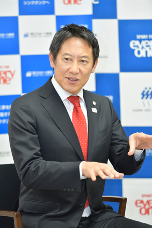 鈴木 大地 氏