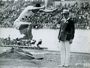 アムステルダムオリンピック三段跳びの織田