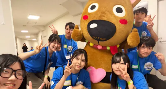 高校生ボランティアの活動風景