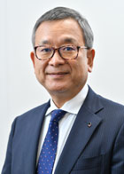 村井満