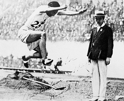 1928年アムステルダムオリンピック陸上三段跳びで金メダルの跳躍