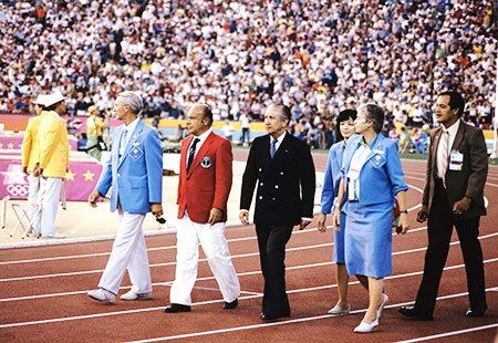 1984年ロサンゼルス大会の開会式。中央がIOCサマランチ会長 