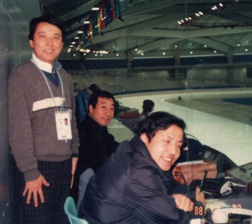 カルガリーオリンピック、オーバル放送席。左が本人（1988年）