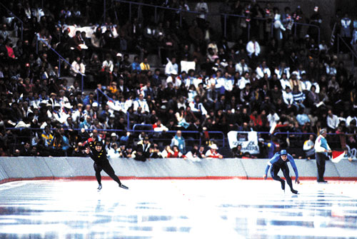 1988年カルガリーオリンピック、
男子 500mスタート（左が本人、右が西ドイツのマイ）